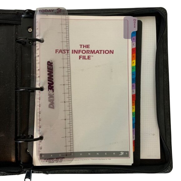 Day Runner Black Genuine Leather Zippered Planner Organizer 8x10 Classic Edition - Picture 9 of 10